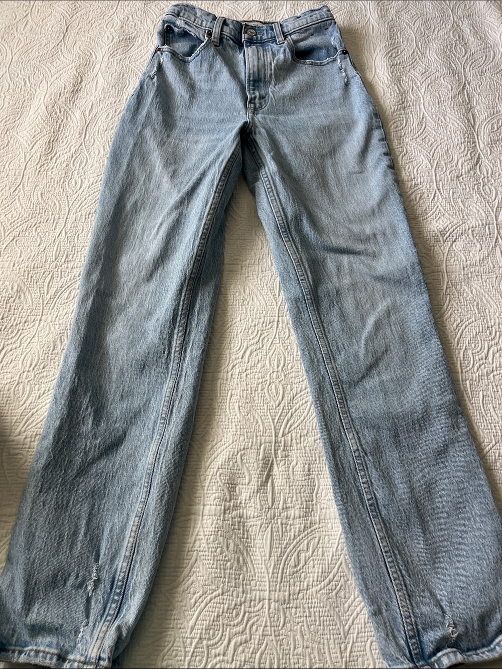 Abercrombie & Fitch Curve Love Light Wash High Rise Straight Jeans 90s size 25/0 - Picture 2 of 8